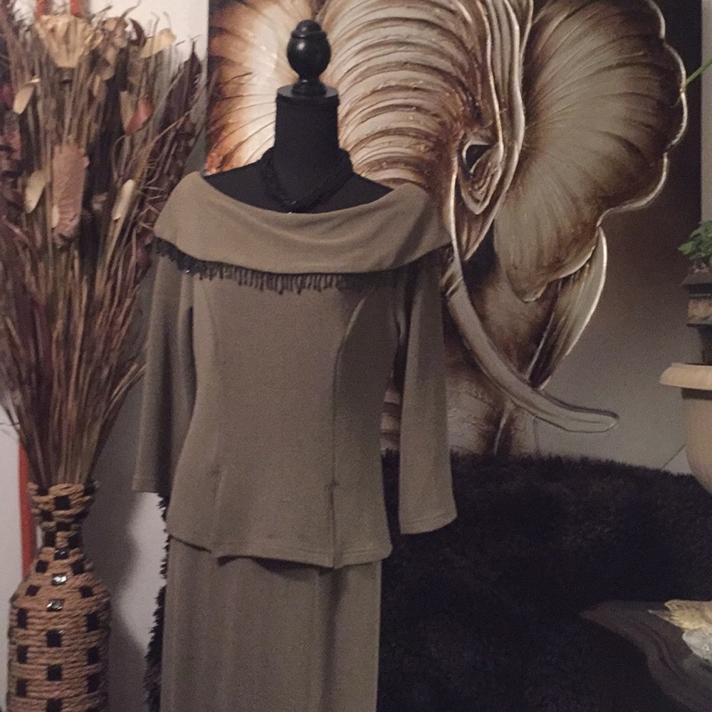 Peplum dress 👗